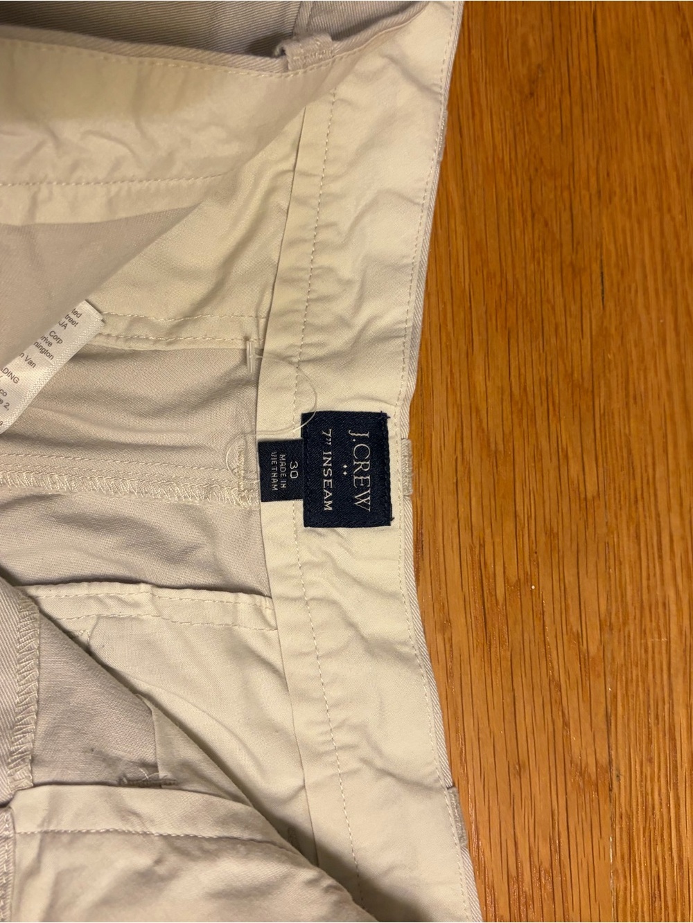 J. Crew Men’s Flat Front 7" Inseam Light Khaki Shorts